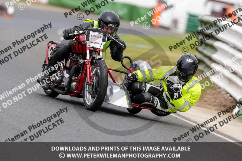 Vintage motorcycle club;eventdigitalimages;mallory park;mallory park trackday photographs;no limits trackdays;peter wileman photography;trackday digital images;trackday photos;vmcc festival 1000 bikes photographs